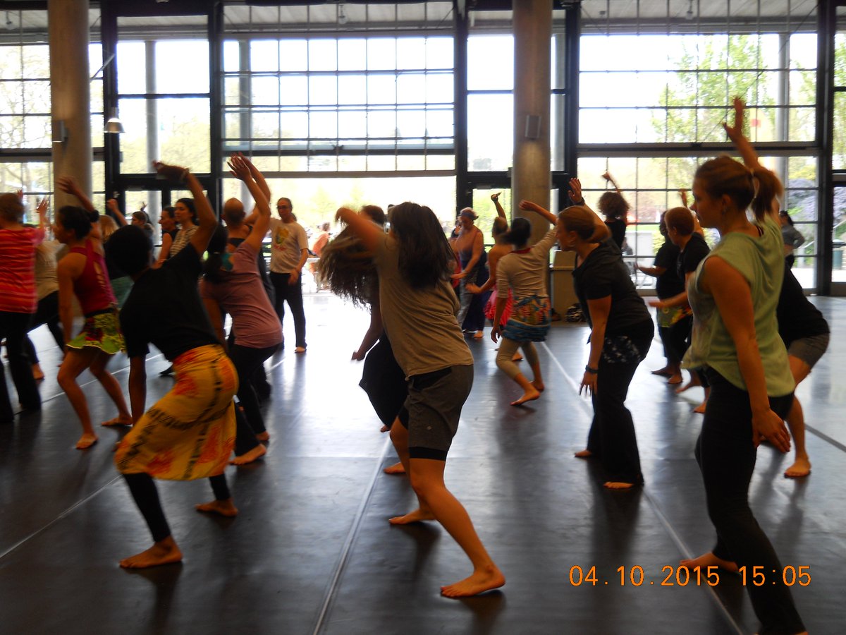 SWPSSeattleWRF's tweet photo. #WRF2016 Highlights ~  Dance Class! https://t.co/JWfBWIQamN