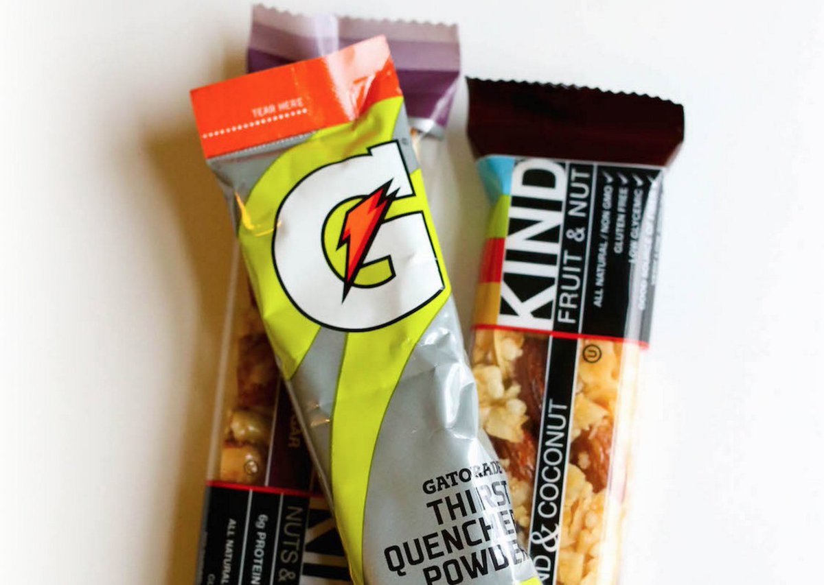 Sharing what's in our workout bag, including some tips on filling yours right! wandeleur.com/whats-workout-… <a href="/meijer/">Meijer</a>