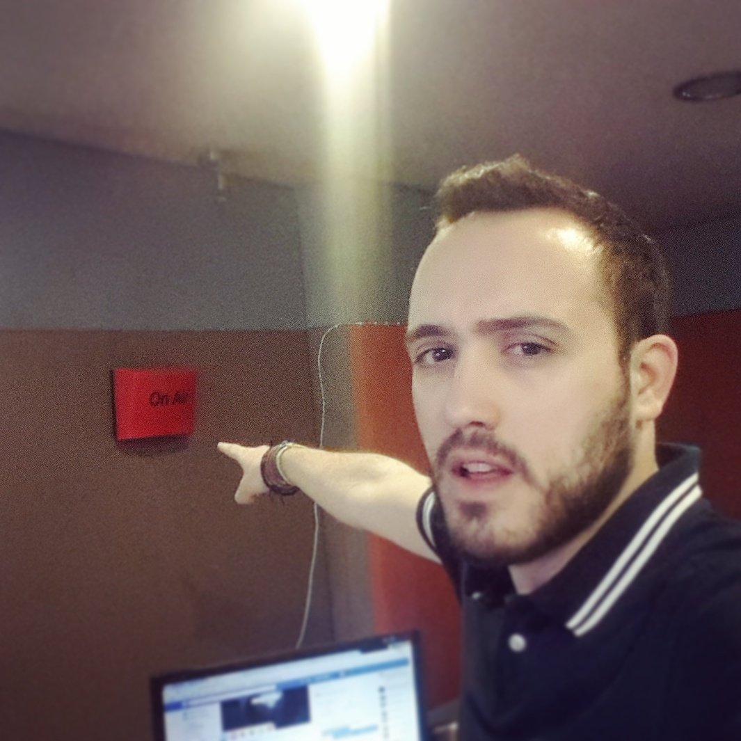 xarisxro's tweet photo. @Rythmos949fm ολοζώντανα τώρα! #ΤοΠολυΠρωινο #rythmos949 https://t.co/b5tvmPT9hX
