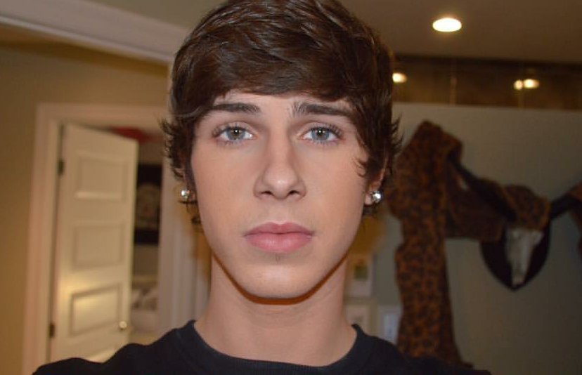 carlchiasson_'s tweet photo. I think you're perfect baby 😍 https://t.co/fr2FzG8Vvj