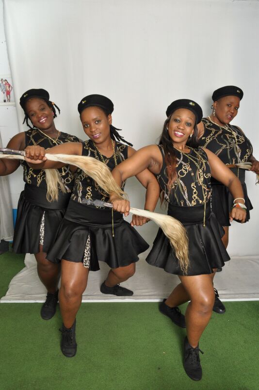 Maskandofundile's tweet photo. Maskandofundile whith osukasambe ,ngyawathanda lama yellow bone https://t.co/sKnvSrdM86