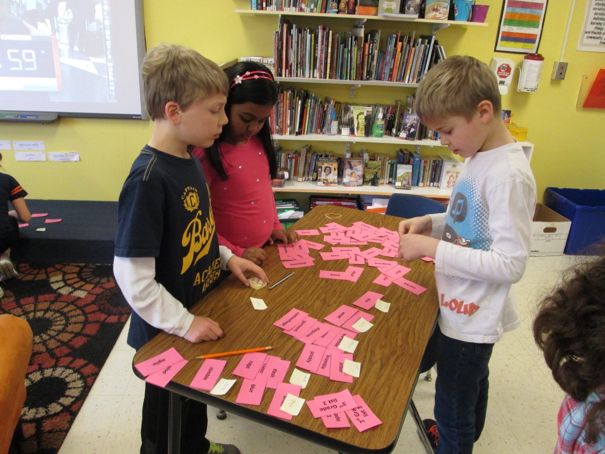 ChallengePV's tweet photo. #3LAH &amp; #45LAH practiced for #WordMasters today.  We are READY! https://t.co/nYYtW4MB7n
