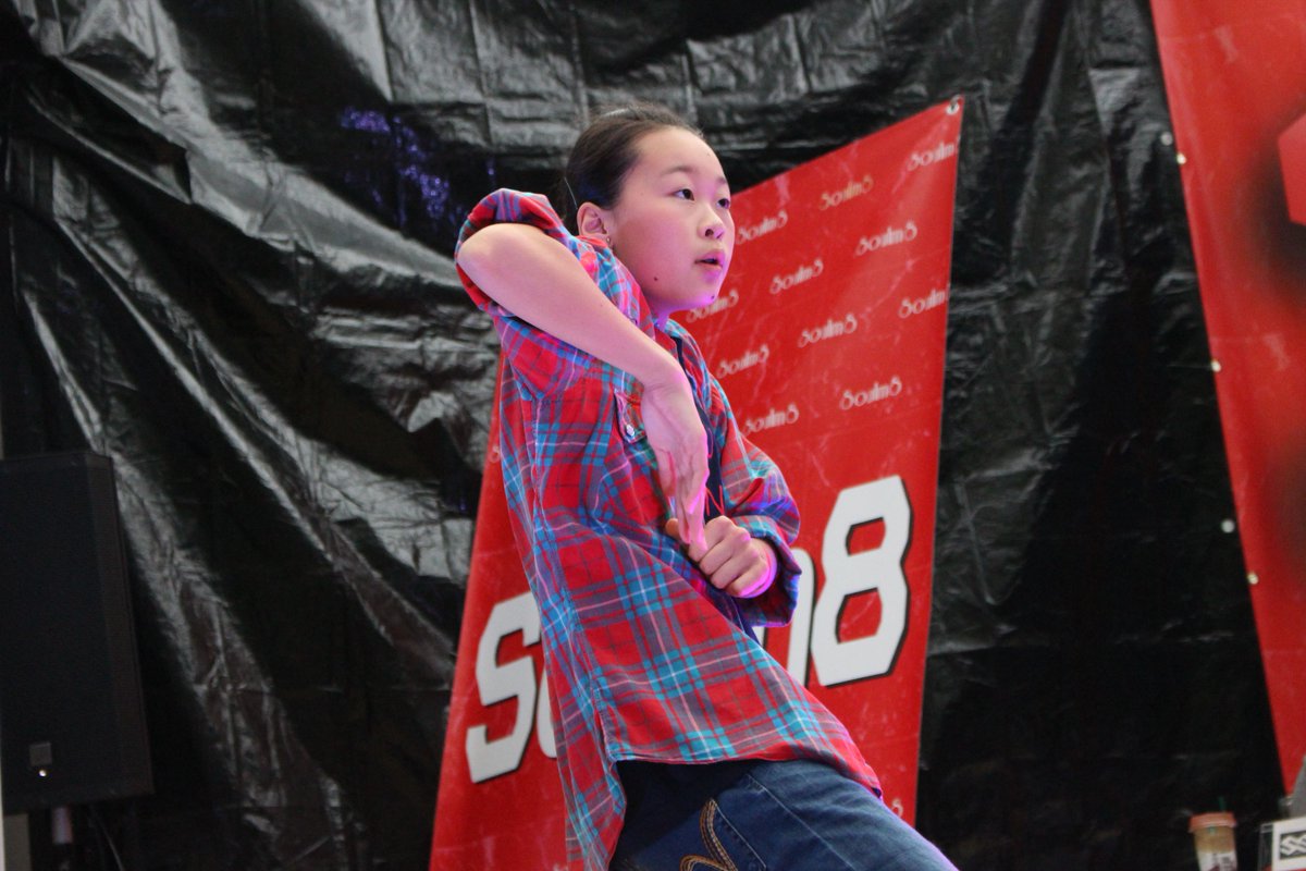 Soulm8_DANCE's tweet photo. 2016.4.10
Soulm8 SOLO DANCE BATTLE新人戦
小4～6年生部門

【優勝】
RUKA（埼玉/Tricky feat）

#Soulm8  #RUKA  #Trickyfeat https://t.co/9Routtq2t4