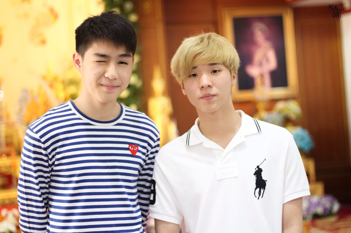 Cf5LX2aUAAAit-5.jpg:large