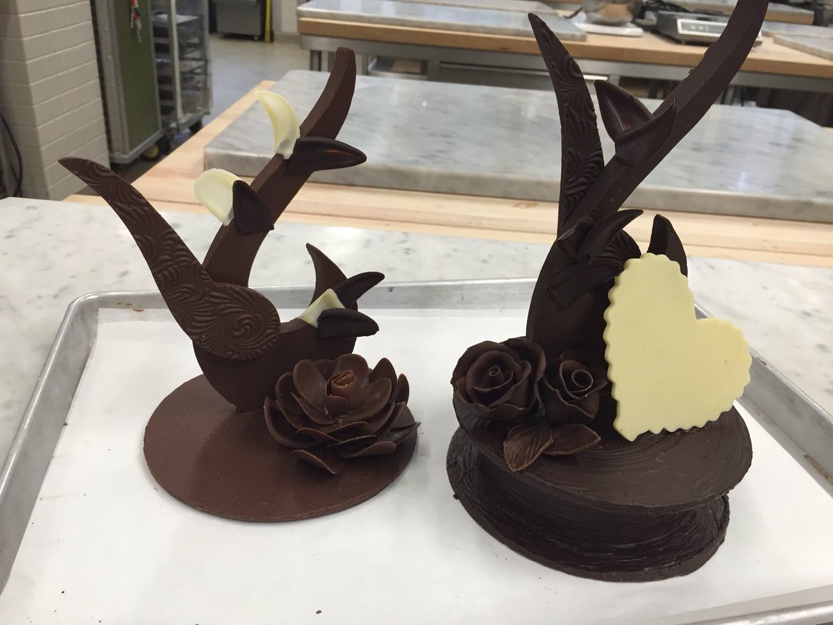 kimmees_kitchen's tweet image. @vccbaking #chocolatecourse
