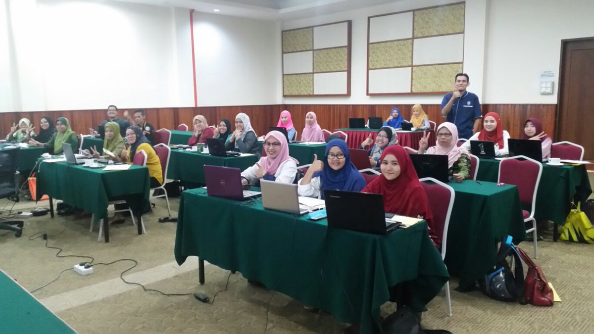 indeepreneur's tweet photo. Kursus Teknik Promosi ... #KabilahAwanBiru #AwanBiru #Kursus #Usahawan #MARA #PMD #Besut  https://t.co/ERDm1o90YZ https://t.co/jB4L184PrZ