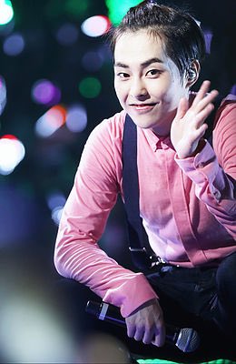 shikitoisk's tweet photo. [PLS RT]😻[SG|MY GO]
5 more days! 
#Xiumin Syndrome X Exhibition Goods by @miniback0326 ♡ 
https://t.co/FzNsTieG15 https://t.co/0jwP05kBwi