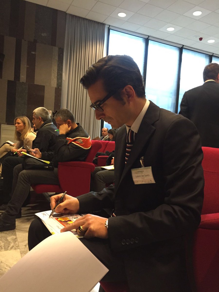 MarcelLoviit's tweet photo. Manca poco #Casaleggio #ecommerce2016 Ludovic Des Garets #Loviit @casaleggio https://t.co/HjjH7s5Saz