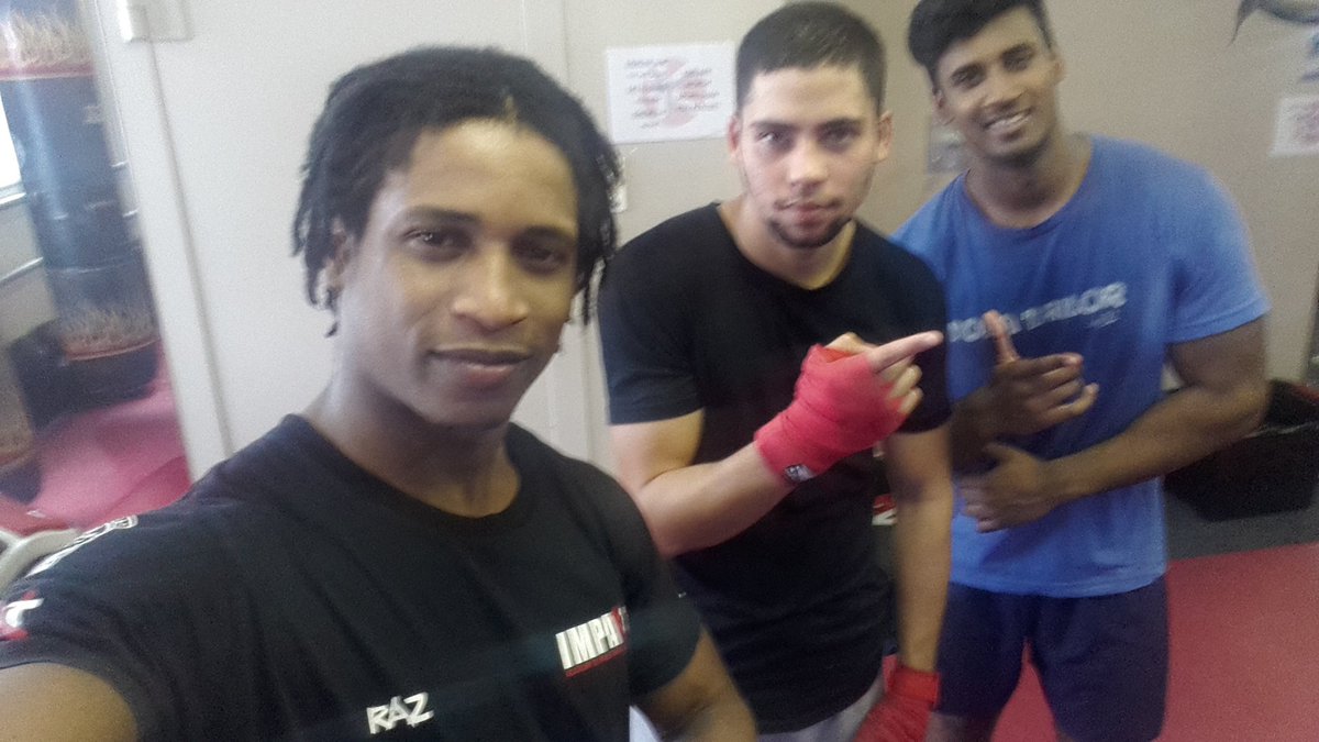 ImpaktSA's tweet photo. Awesome training session with the new recruits! Welcome to the combat fam boys #muaythai #padwork #MMA #impaktsa https://t.co/Xy0AojXeHL