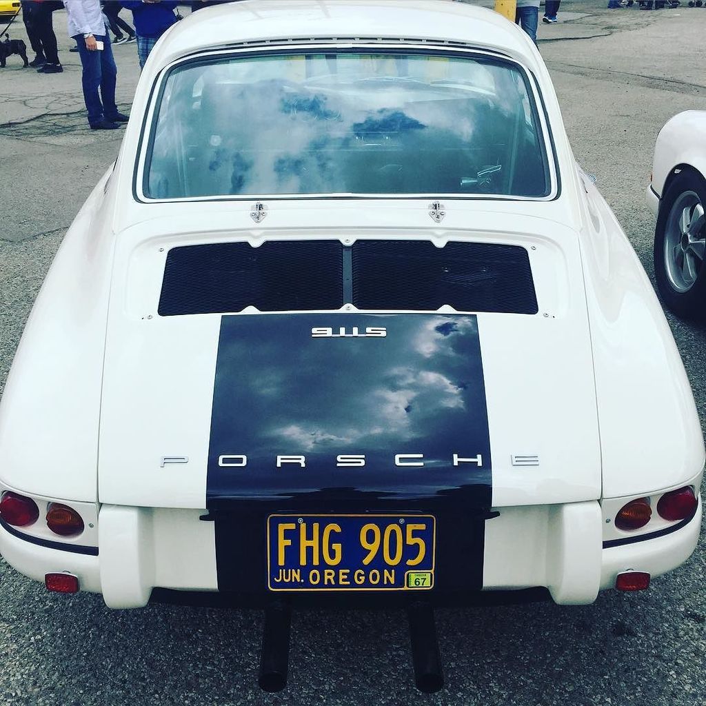 Vintage_Porsche's tweet photo. Credit @randytorres via Instagram #ClassicPorscheForSale #Luft3 #porsche911s #aircooled #1967 #carsandcoffee #Class… https://t.co/1toHLAjnBw
