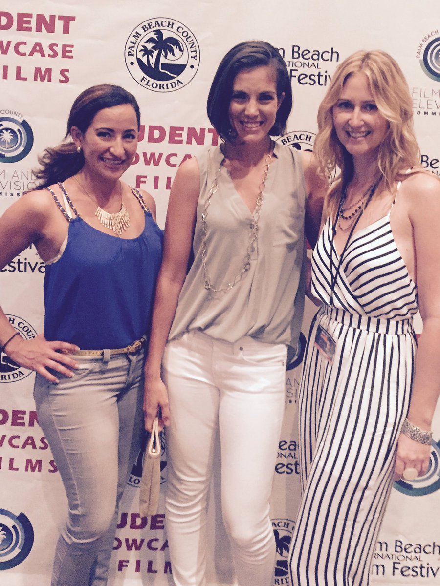 These ladies INSPIRED my guts tonight! #MakingMovies #FunnyGirls <a href="/PBIFF/">PBIFF</a> <a href="/WeddingInvMovie/">Wedding Invitation</a> <a href="/rainykerwin/">Rainy Kerwin</a> <a href="/Narmartini/">Narmar Hanna</a>