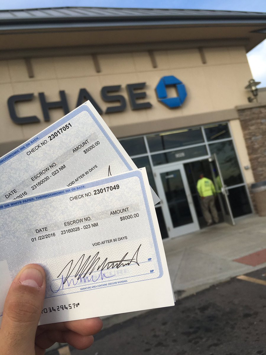 alexsaenzreal's tweet photo. My checks were baby ones 😪#2ofmany https://t.co/zvhify0kC0