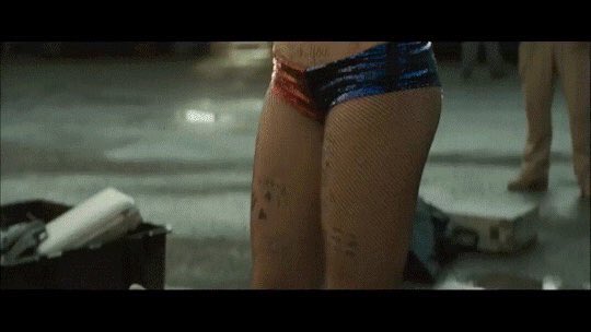 What,s Going On here? 😐😐 <a href="/BubbleGumHarls/">➖ Harley Quinn</a> 🙄🙄🤔🤔