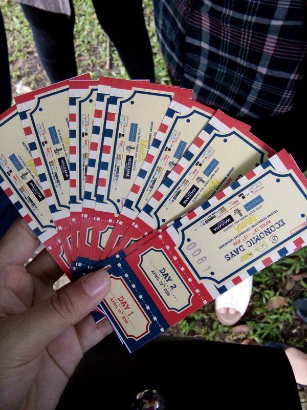 tiket ECONOMIC DAYS day hari ini, masih bisa di dapetin di mimin dengan harga presale I only 35K ya <a href="/swingingfriends/">Mocca's Friendsclub</a>