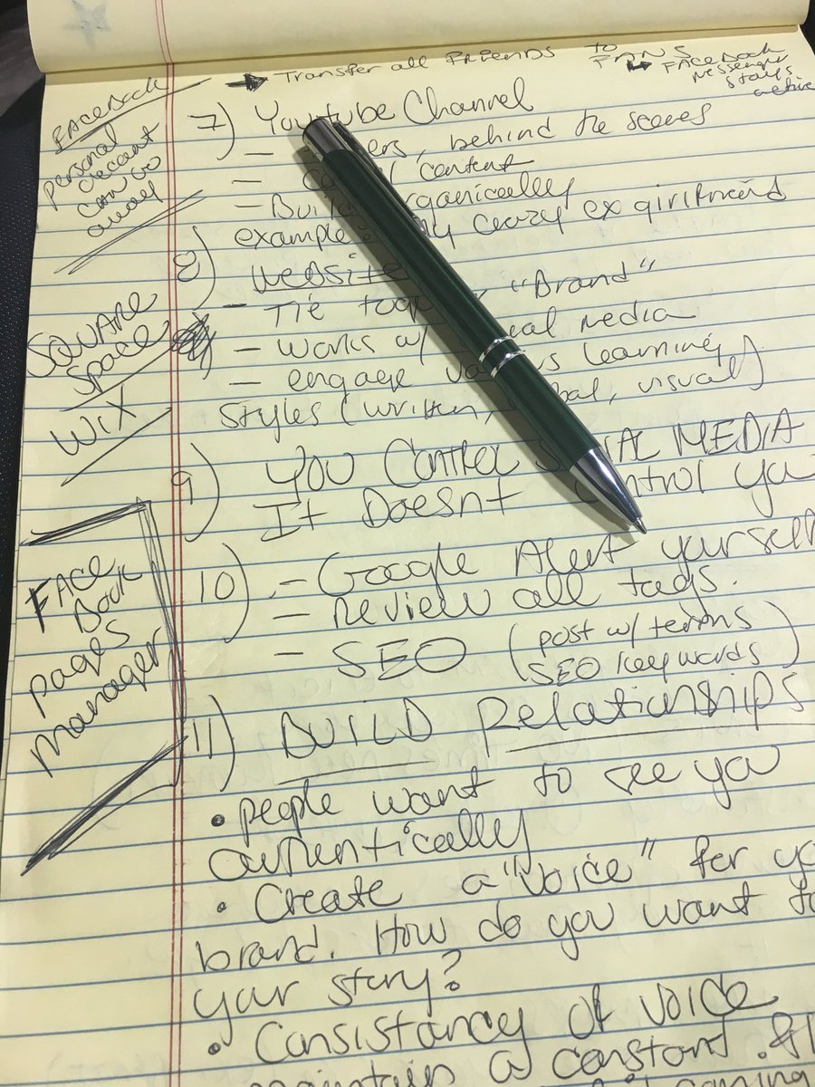 MonicaQuinnAct's tweet photo. @dvilscribe great class! Thanks for all the awesome tips! #acting #UCLA #socialmedia #smfaninjas he's genius guys! https://t.co/7fwS09NxPl