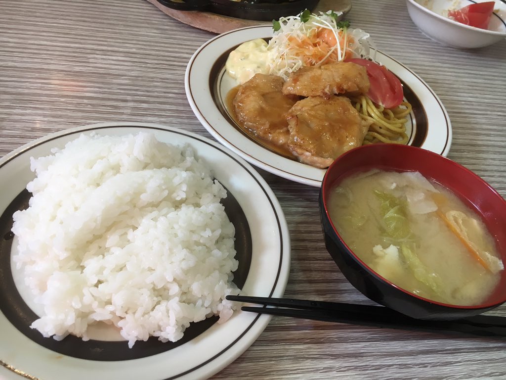 マネージャーとお昼ご飯\(´ω` )/白身魚んま。
