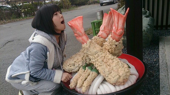 クランクアップでし！REbecca様、今回も楽しいロケをありがとうございます😭china4は6月発売予定です💃  帰りのお車で寝かせて貰ってたらマネージャー様に写真撮られてた😂マネージャー様を枕にしてたそう✨いつもごめんね😂<a href="/tag/twitter%E3%81%AB%E3%82%82%E8%87%AA%E6%92%AE%E3%82%8A%E3%82%92%E8%BC%89%E3%81%9B%E3%82%8B"class="tags"><span>#twitterにも自撮りを載せる</span></a>