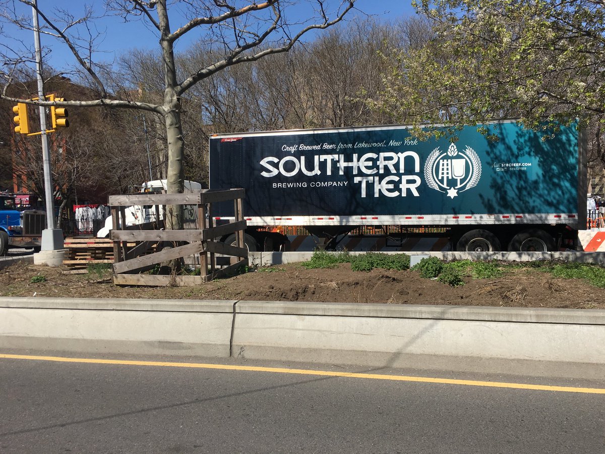 stbcbeer's tweet photo. The candidates aren't the only ones running around in NYC! Our @UnionBeerDist rig was spotted in the city: https://t.co/nwcemDvKsS