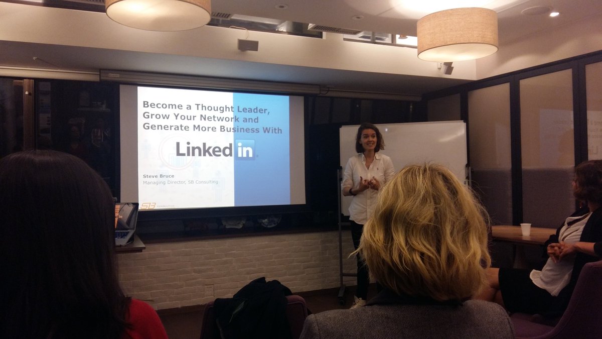 whub_io's tweet photo. Kicking start the night @AWAHKWOW , talking abt growing network and generate business through LinkedIn!! https://t.co/8pjKJmJezh