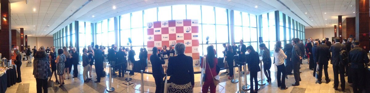 sebrae's tweet photo. Finalistas começam a chegar para a final do Prêmio de Competitividade para Micro e Pequenas Empresas #MPEBrasil https://t.co/OAHzDyjurA