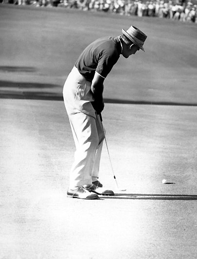 golfdare_com's tweet image. "Nunca rompas tu putter y tu driver en la misma ronda o estarás muerto"
- Tommy Bolt. B
 
golfdare.com