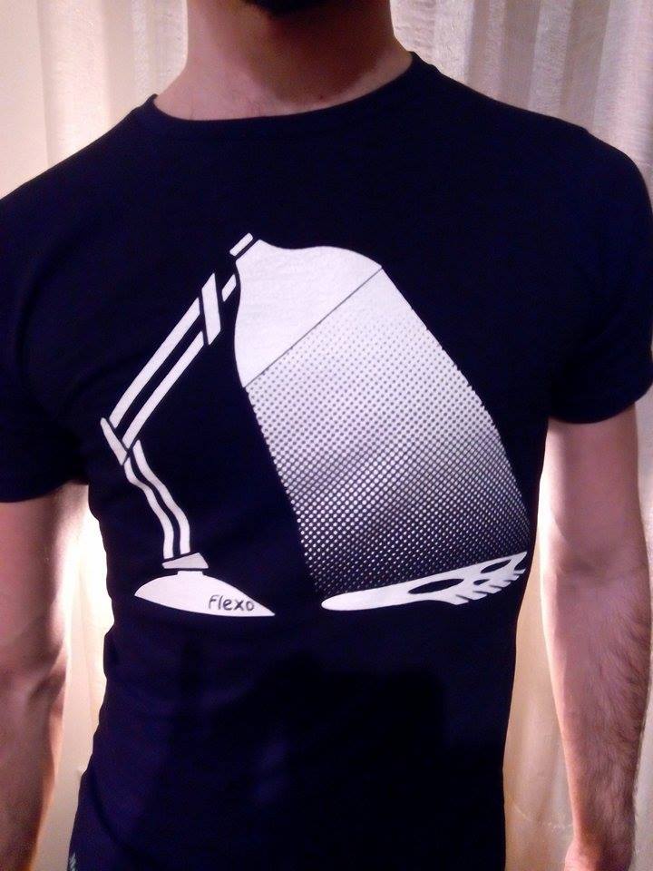 ZocodeChueca's tweet photo. @meloncete2013 también realiza diseños por encargo como la camiseta 'Flexo'. Si les necesitas... pregúntanos!! https://t.co/RFyNsNszMA