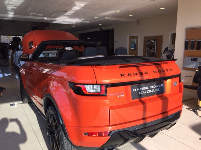 DuckworthLR's tweet photo. Visit our Market Rasen branch on this sunny day to take a look at the new #EvoqueConvertible, here for today only! https://t.co/AFJ2VpMMYZ