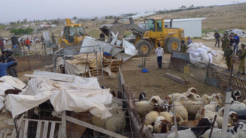 AJEnglish's tweet photo. "Within minutes,35 people were rendered homeless"
Israeli home demolitions reach record high https://t.co/QgTM4rZcMc https://t.co/NayQmo7XuB