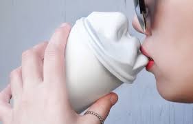 qikipedia's tweet image. How do you like your coffee, with a kiss? Jang Wooseok, a Korean designer, found a bizarre way to merge the two