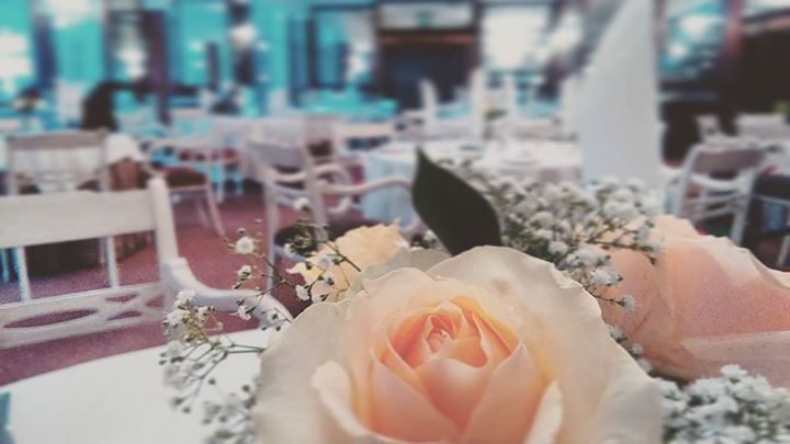enthusemag's tweet photo. B l o o m ... #LaFontaine Restaurant @Meikleshotel #ShotIn #Harare #Zimbabwe #Twitter by e… https://t.co/Hffa4TqIfs https://t.co/h4EUvklHoz