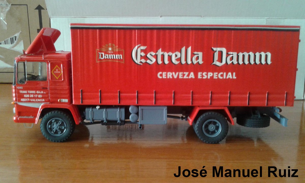 OteroScaleModel's tweet photo. #Camión #Pegaso 1080L de #cervezaDamm realizado por José Manuel Ruiz a partir de nuestro #KIT #escala43 https://t.co/oMnKCMSjBJ