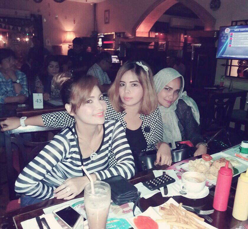 irmadarmawangsa's tweet photo. #thesibling #sisters https://t.co/6nzEooDe47