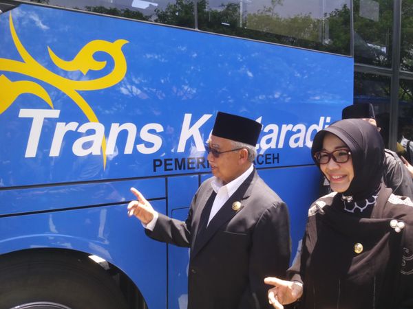 Banda Aceh Kini Punya Bus Mirip TransJ, Tiket Digratiskan selama Setahun detik.id/6HgAJL