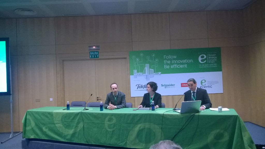 TelcoDigital's tweet photo. Ahora @ANTONIO_MORENO en el #SmartEnergyCongress..no somos nuevos en el área de eficiencia energetica https://t.co/vPlRunGJ3q