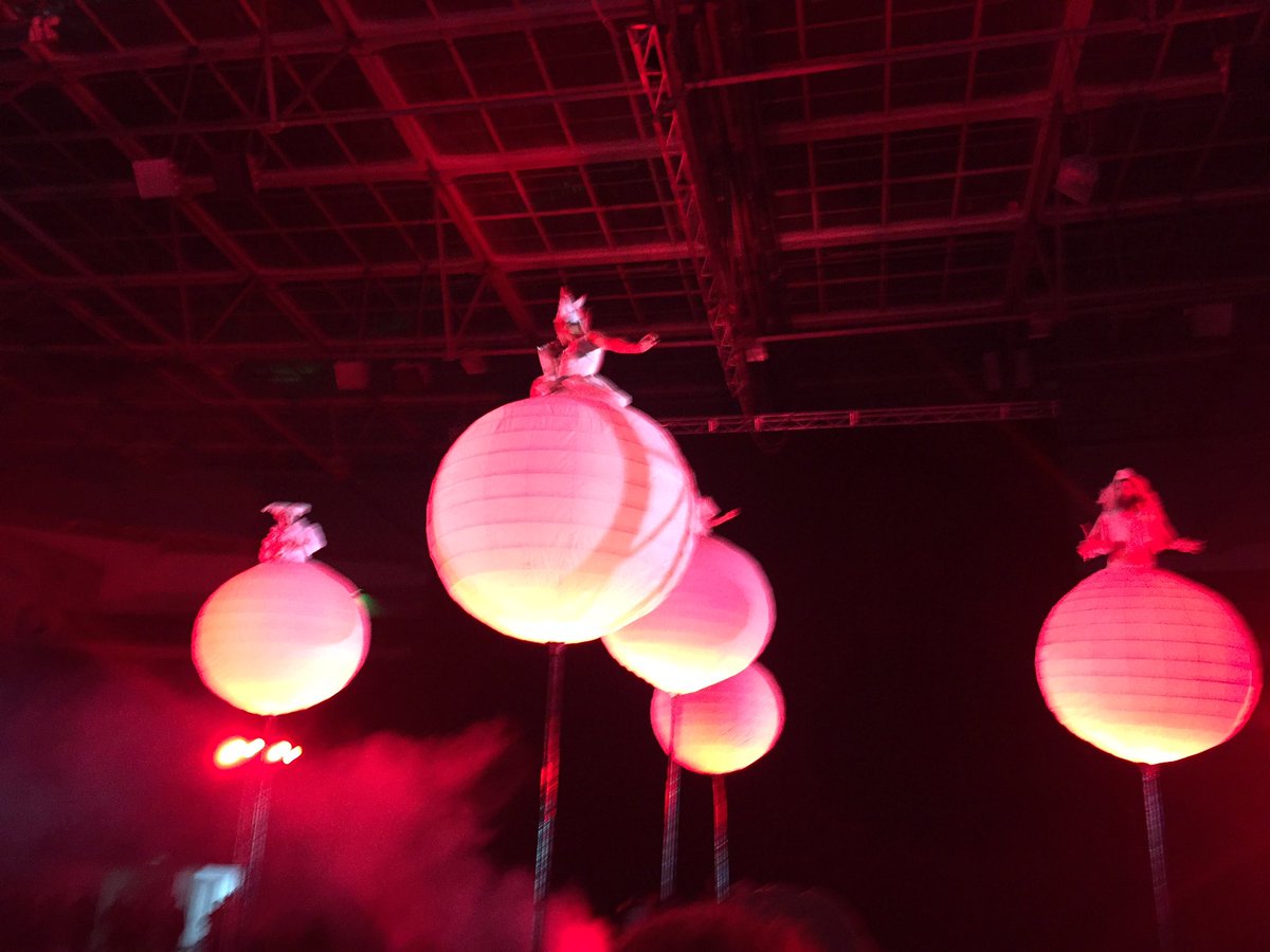 zimbani_'s tweet photo. #2016acsc conference dinner with some interesting entertainment. https://t.co/FGoTU7N4BV