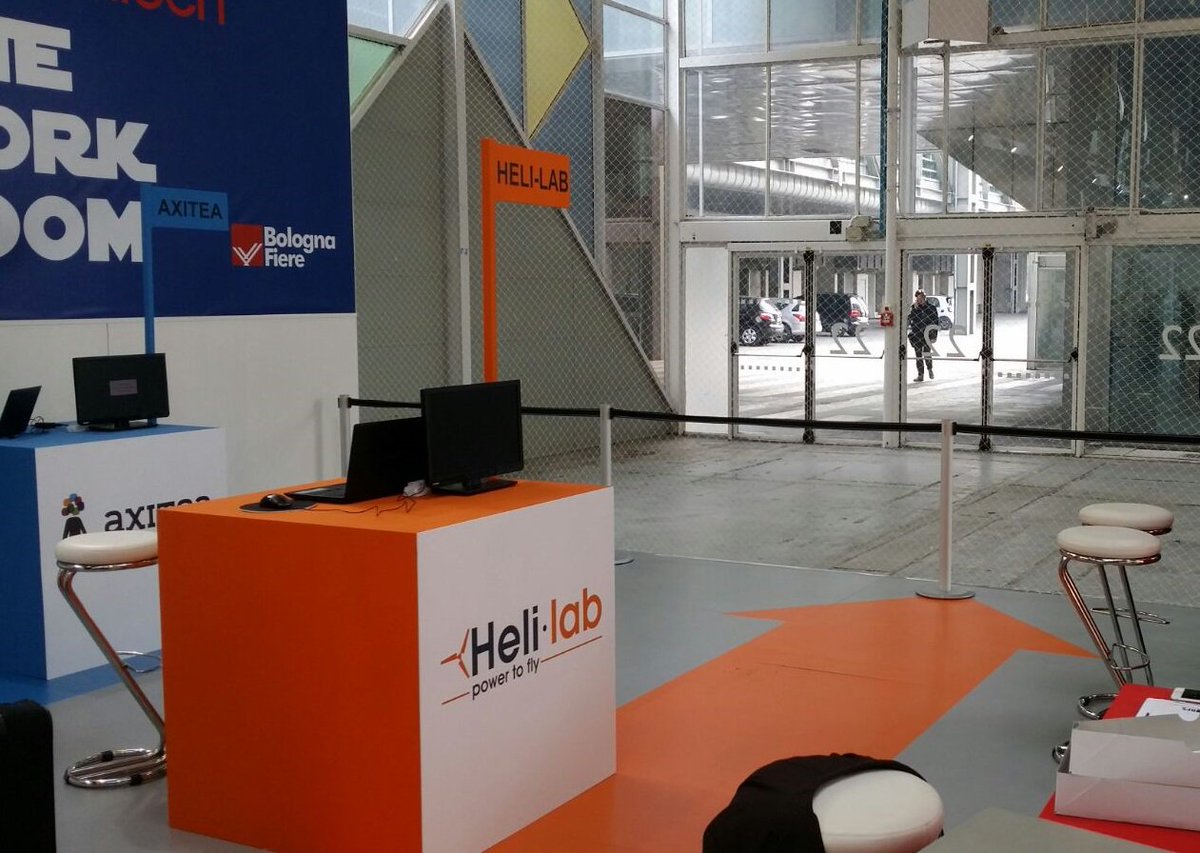 HeliLab_Droni's tweet photo. #Helilab in fiera a #Pharmintec a Bologna https://t.co/k7w5E1Gqw1