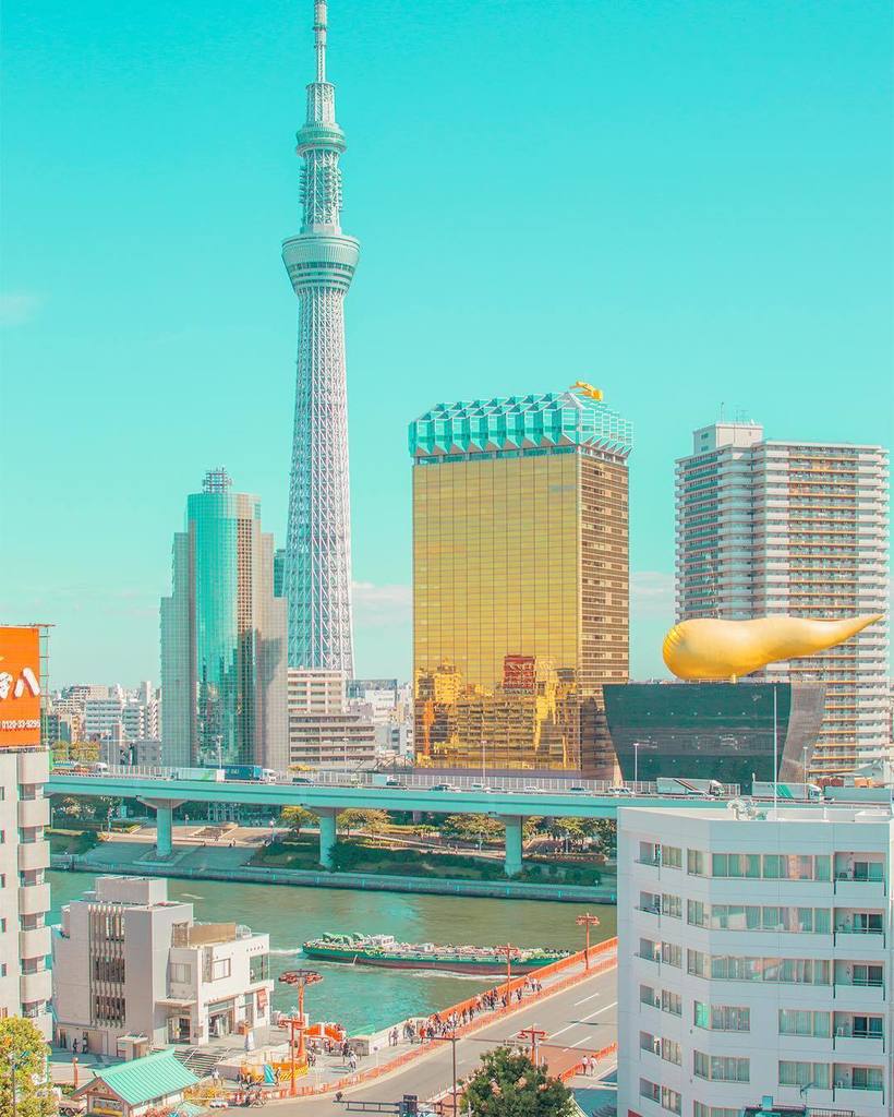 theprintspace's tweet image. The machine that is Tokyo @b_e_n__t_h_o_m_a_s #chroma #theprintspace #benthomastakeover ift.tt/1S9DaAJ