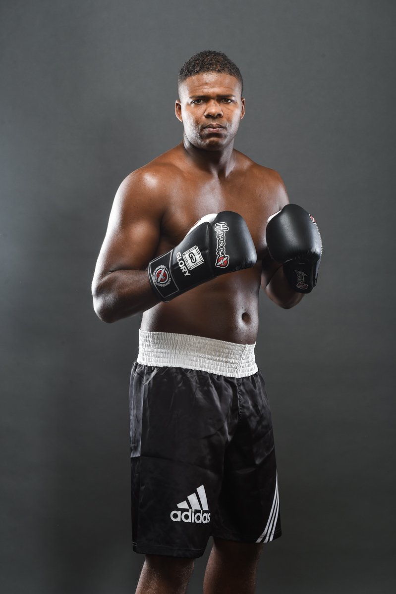 ParamountNetNL's tweet photo. De bijna twee meter lange @JahfarrW neemt het zaterdag op tegen de Rus Kirill Kornilov. Wie gaat er winnen? #glory29 https://t.co/XlQcg1lk5w
