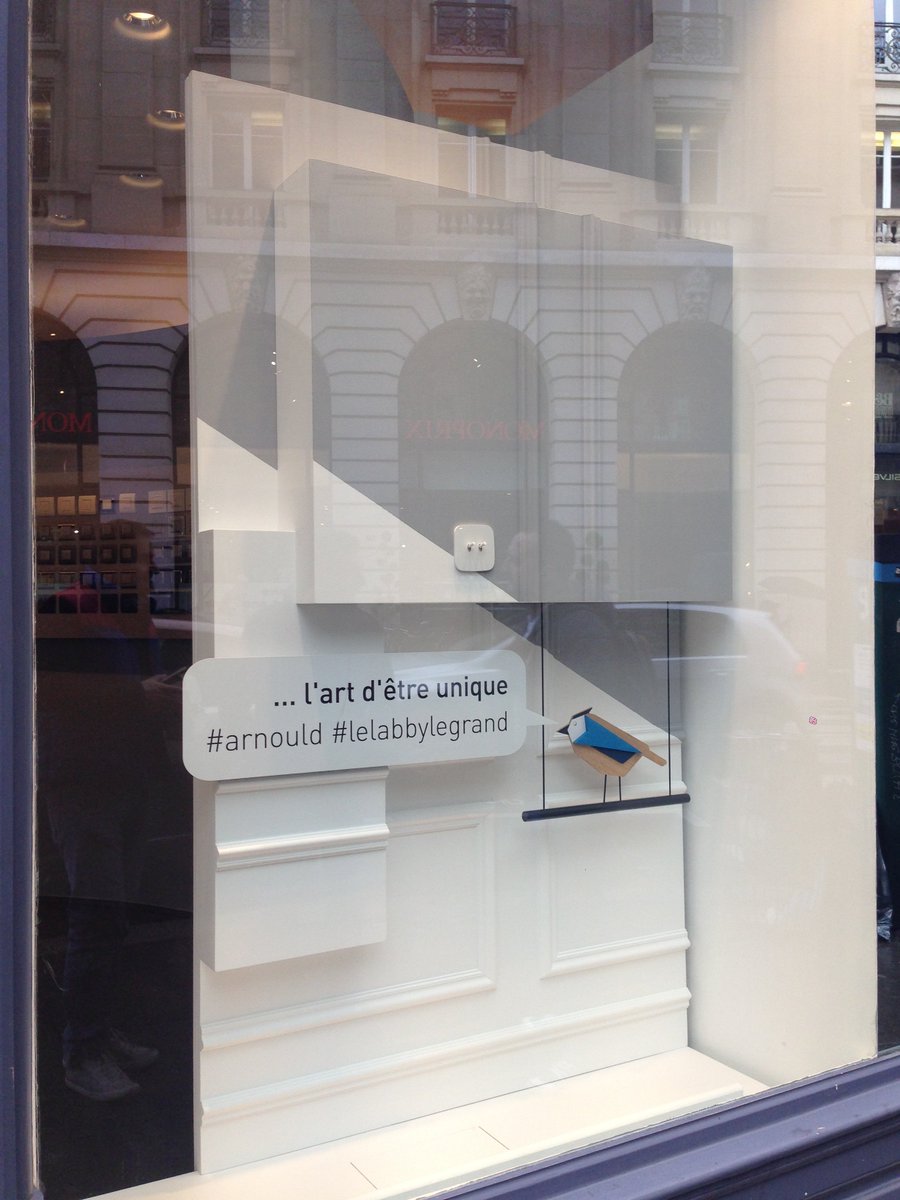 Legrand's tweet photo. Découvrez la nouvelle vitrine de notre showroom 38 rue du bac à #Paris #leLabbyLegrand #Legrand #arnould #LegrandLab https://t.co/5RUjJvBvf7