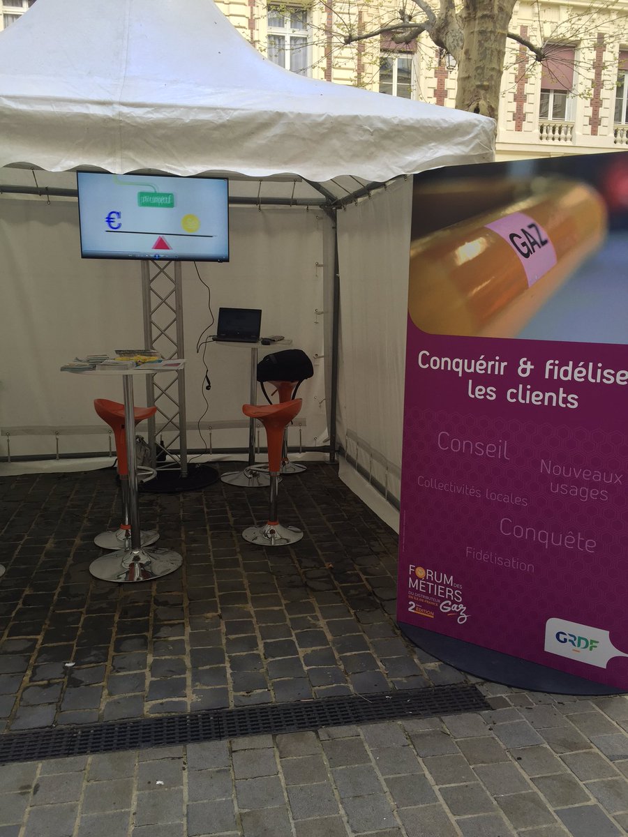 S_Soussaba's tweet photo. A la découverte des métiers de GRDF!!! #GRDFIDF https://t.co/9ALwpzriDO