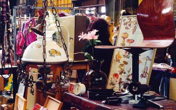 Find everything you need from clothing to antiques at the Mega #Vlooienmarkt in #Maastricht! bit.ly/20uqhod