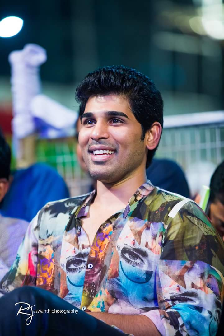 sivacherry9's tweet photo. @AlluSirish 😀SuperClicks 😊😊😊😊😊😊 #MobileFreak 🙈 https://t.co/yUSED0hG0y