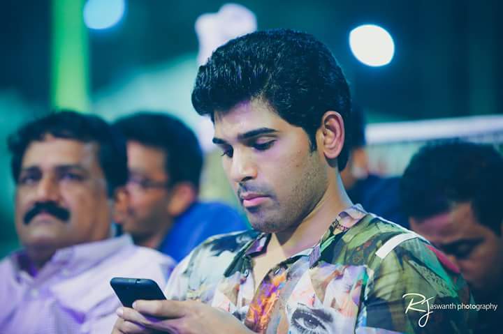 sivacherry9's tweet photo. @AlluSirish 😀SuperClicks 😊😊😊😊😊😊 #MobileFreak 🙈 https://t.co/yUSED0hG0y