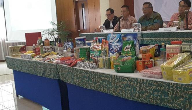 YLKITangerang's tweet photo. https://t.co/31yEZyYUXo... Razian makanan Impor Ilegal. https://t.co/IsqdP4gkoB