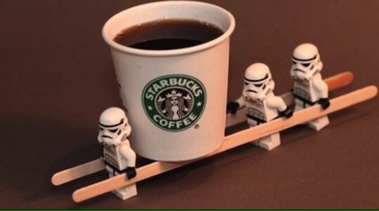 KyloCabreado's tweet photo. @MisterLego69 Su buen CAFÉ https://t.co/NEIGlPyF6Q