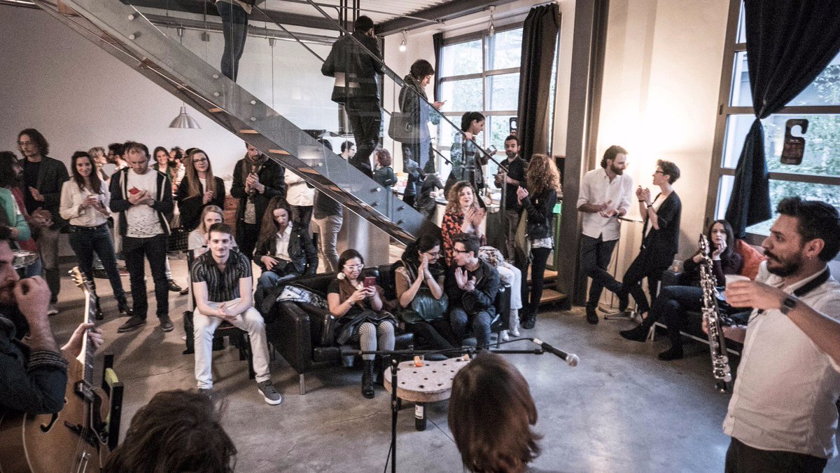 CasaOnSix's tweet photo. #viaventura5 #casaonsix #musica #fuorisalone #design #freeentrance https://t.co/OMEKuc7yeI