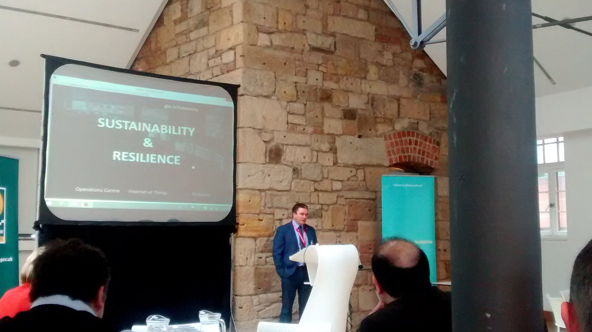 alanmarketing's tweet photo. @GlasgowCC Gary Walker showcasing the City's @innovateuk #FutureCities demonstrator @openglasgow #citieslearning https://t.co/5mR1wUWZN1