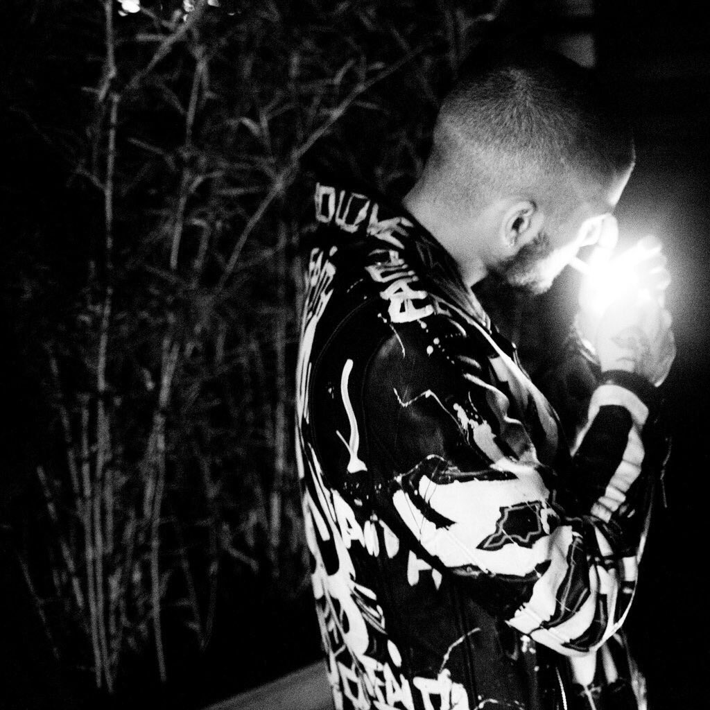gdralessandro's tweet photo. — Every time I try to be myself, it comes out wrong like a cry for help. https://t.co/IFGsF2JdK8