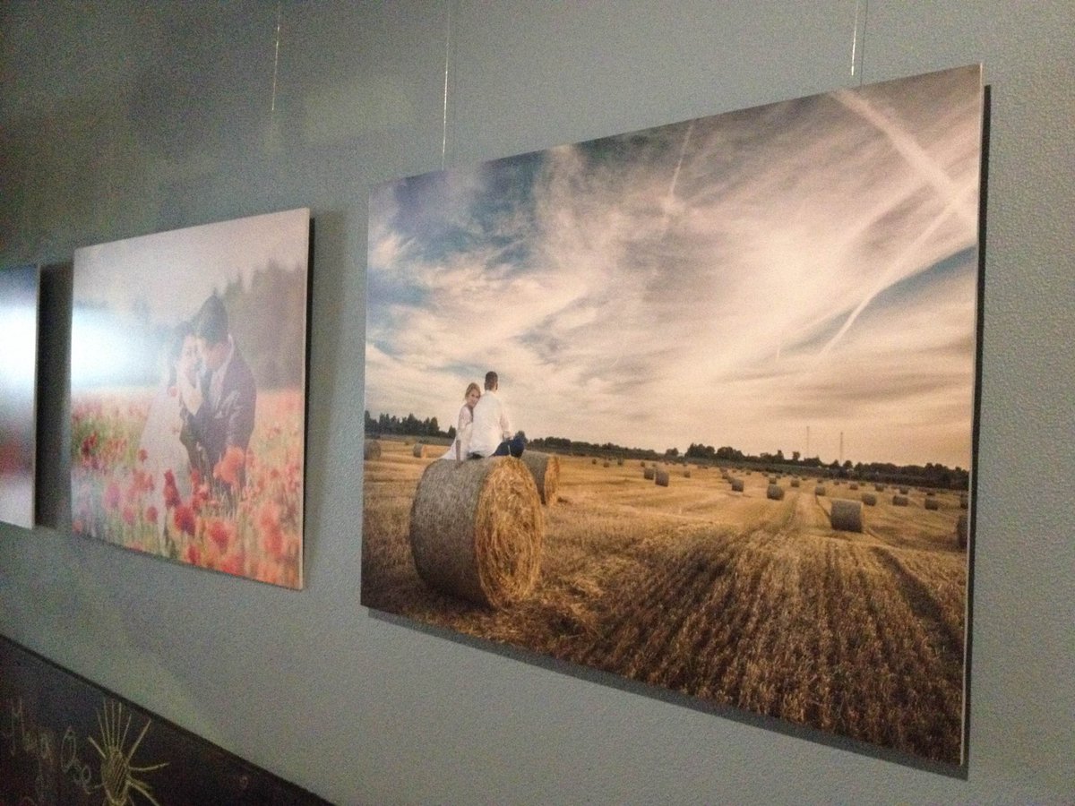 Love is all around:)
Kolosālais kāzu fotogrāfs <a href="/EdgarsFoto/">Edgars Pohevičs</a> Darbnīcas sienas iepriecina ar savu kāzu foto izlasi!