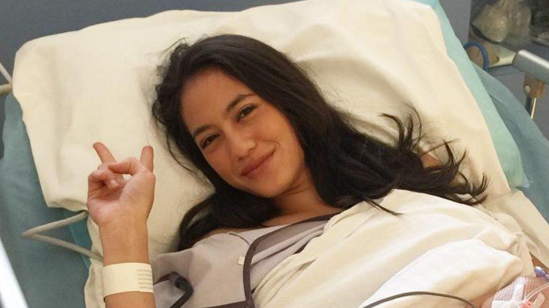 arenamudaCOM's tweet photo. Cepet sembuh ya kaka cantik :D https://t.co/YbrW9b7J5l https://t.co/DTJI4f4vrY